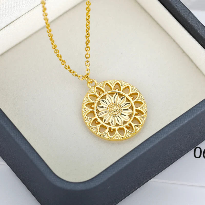 Round Sunflower Necklace for Women Boho Stainless Steele Round Pendant Choker Goth Vintage Women's Neck Chain Jewelry Gift 2021